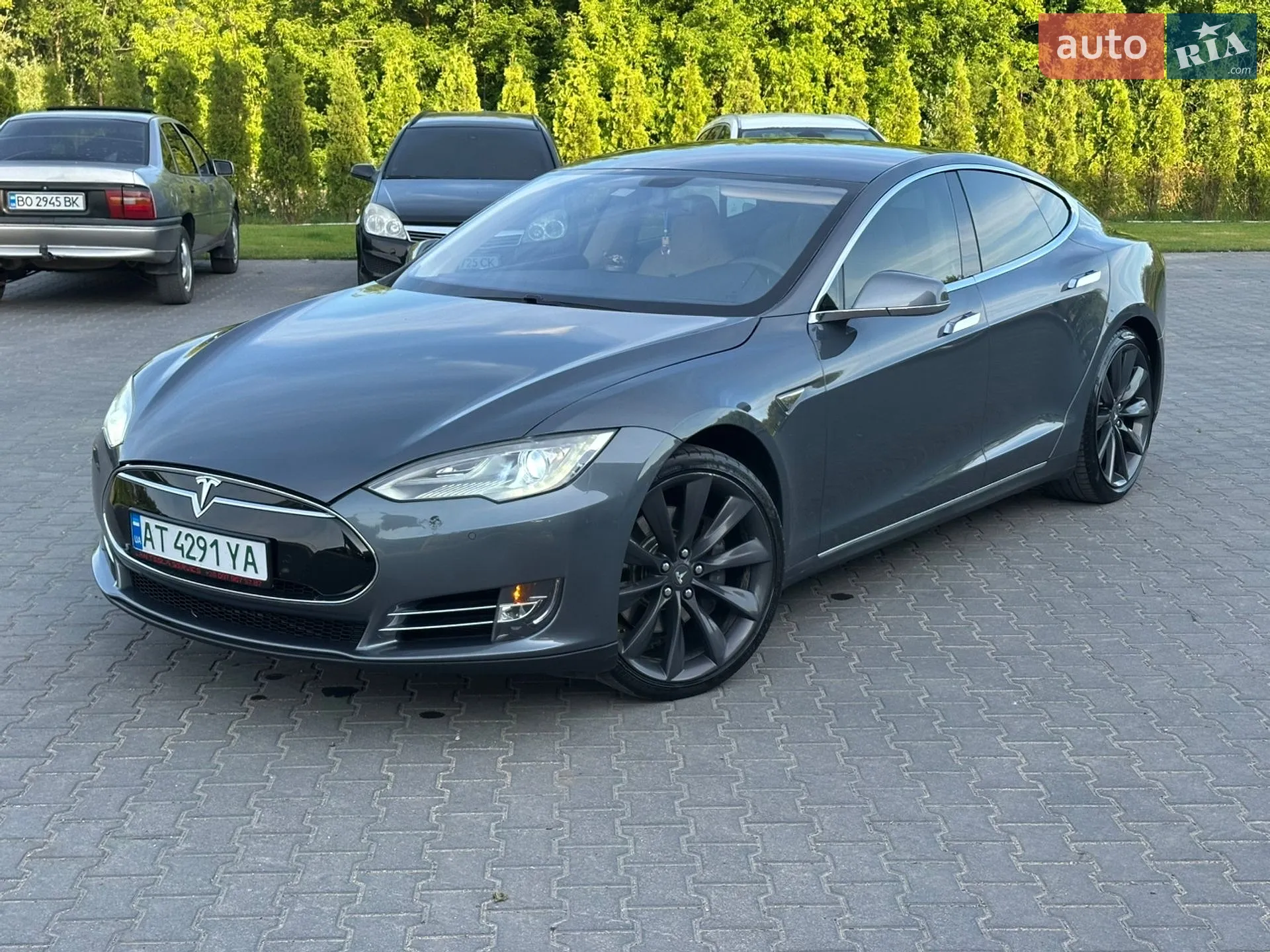 2014 Tesla Model S - мініатюра 2