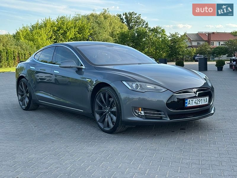 Ліфтбек Tesla Model S 2014 в Тернополі фото 10 Ліфтбек Tesla Model S 2014 в Тернополі