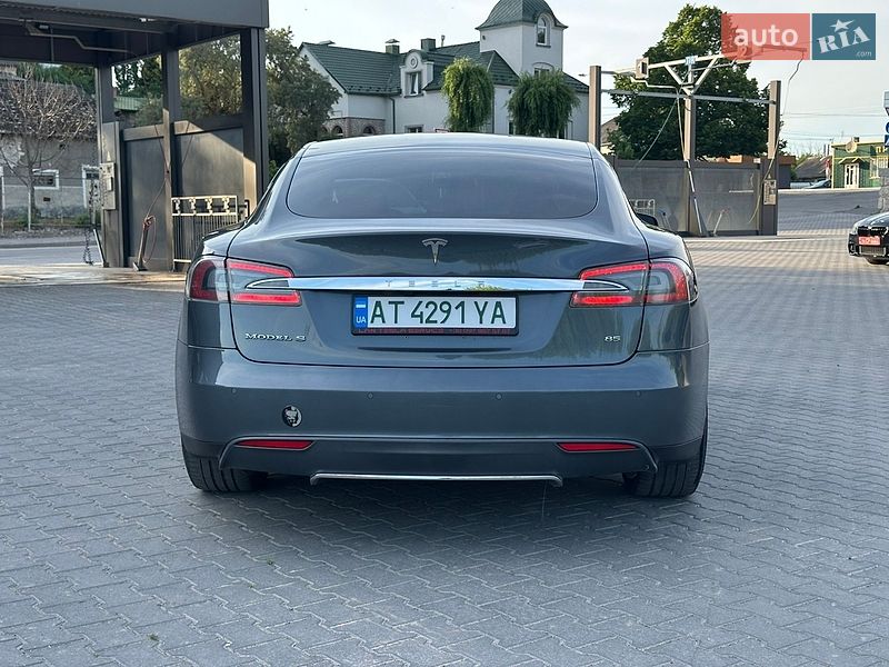 Ліфтбек Tesla Model S 2014 в Тернополі фото 22 Ліфтбек Tesla Model S 2014 в Тернополі