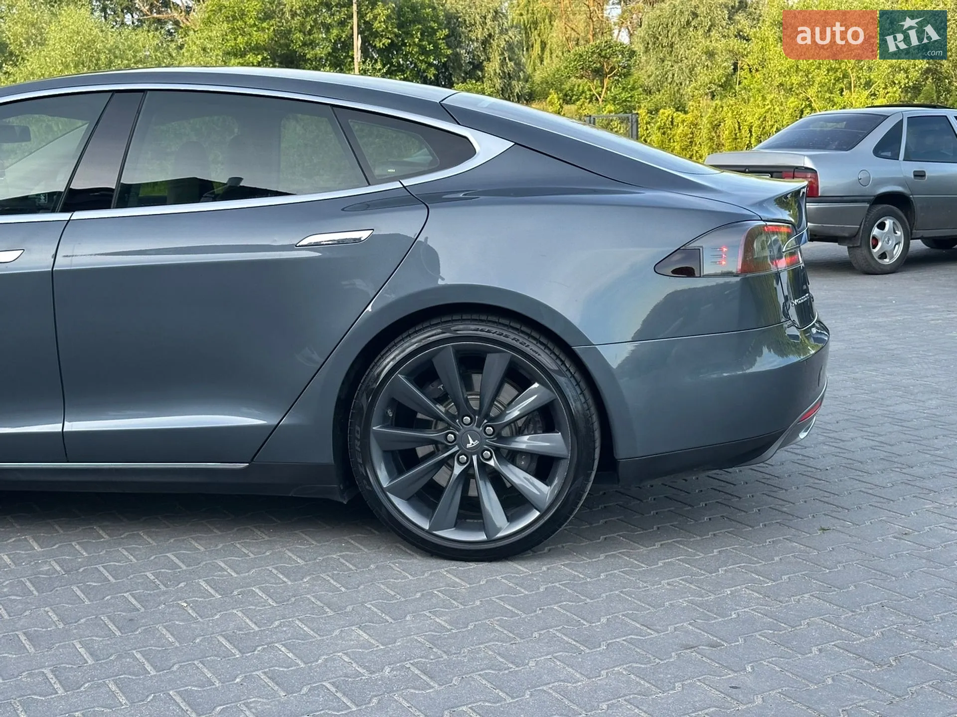 2014 Tesla Model S - мініатюра 27