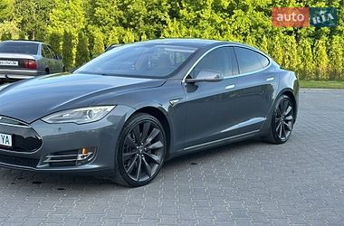 Ліфтбек Tesla Model S 2014 в Тернополі фото 29 Ліфтбек Tesla Model S 2014 в Тернополі