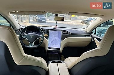 Ліфтбек Tesla Model S 2014 в Тернополі фото 39 Ліфтбек Tesla Model S 2014 в Тернополі