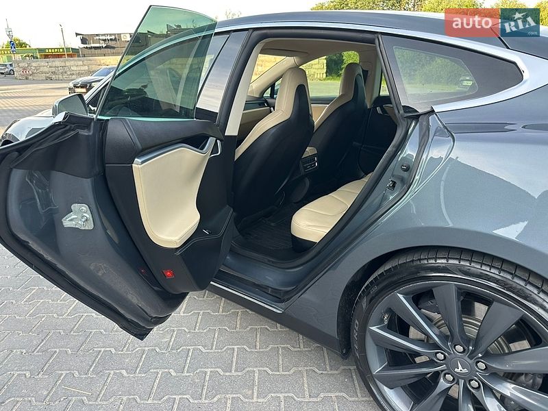 Ліфтбек Tesla Model S 2014 в Тернополі фото 41 Ліфтбек Tesla Model S 2014 в Тернополі