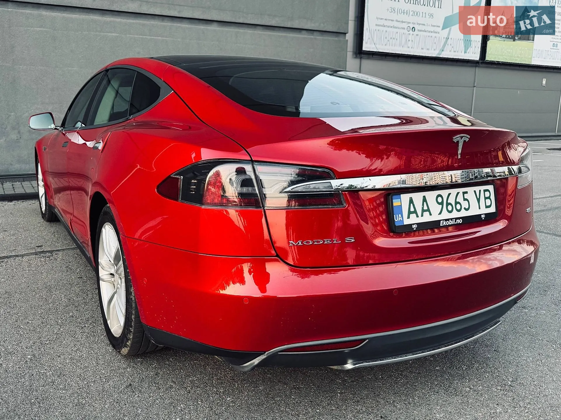2014 Tesla Model S - мініатюра 13