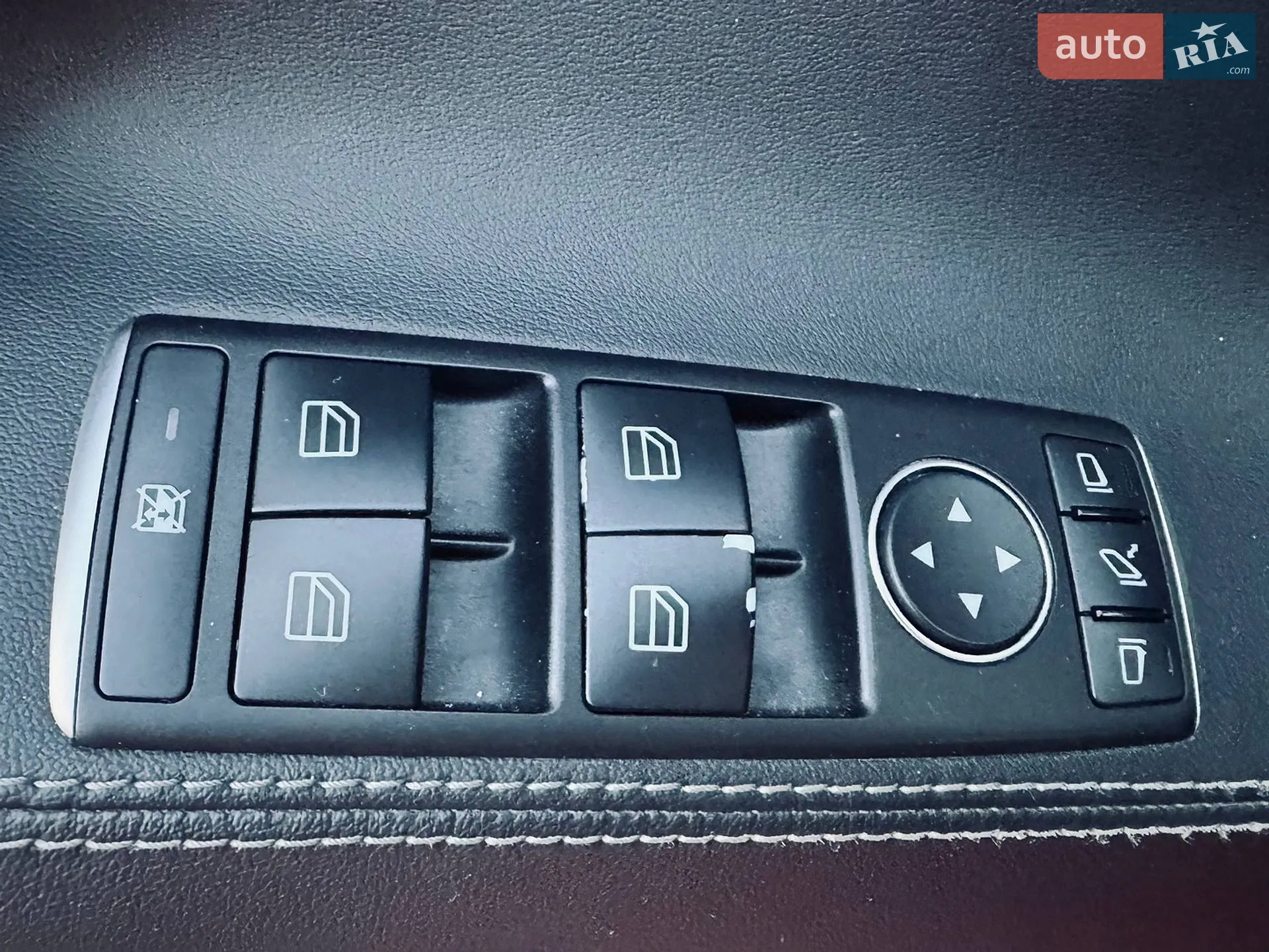 2014 Tesla Model S - мініатюра 23