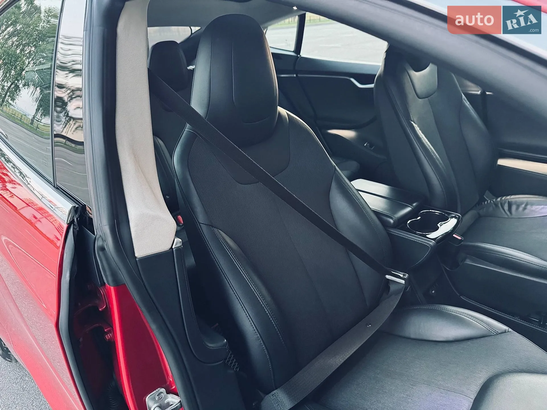 2014 Tesla Model S - мініатюра 27