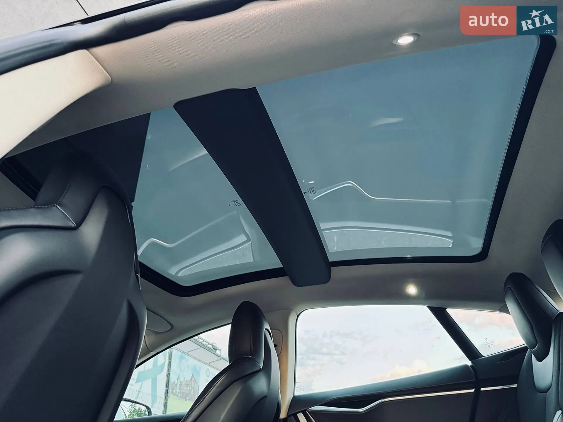 2014 Tesla Model S - мініатюра 34