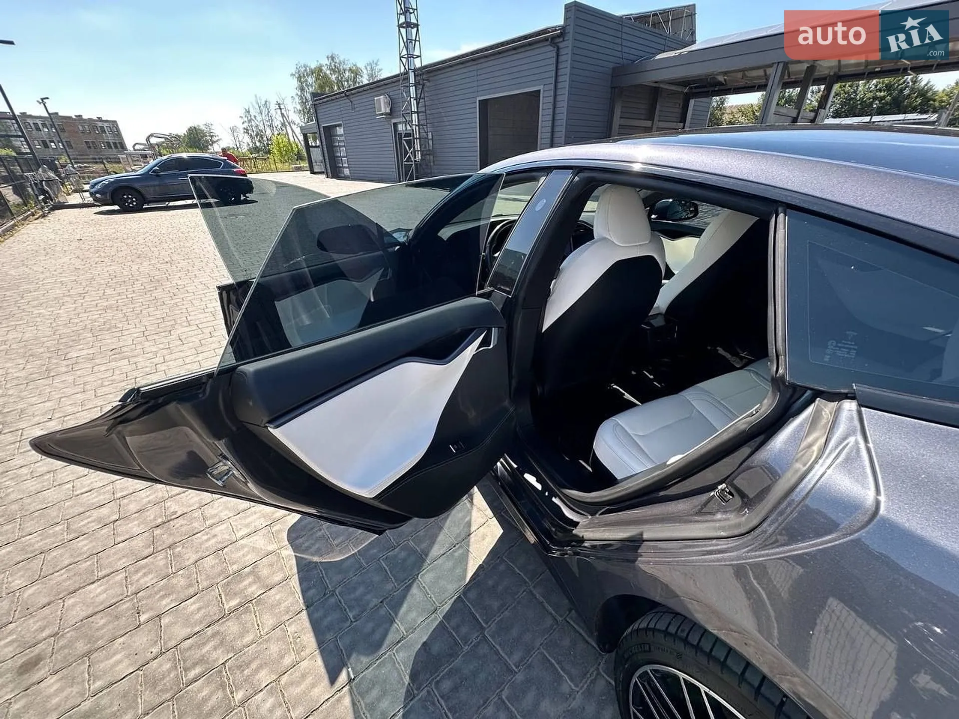 2020 Tesla Model S - мініатюра 34