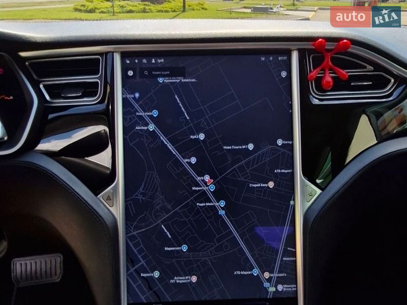 Лифтбек Tesla Model S 2014 в Кременчуге