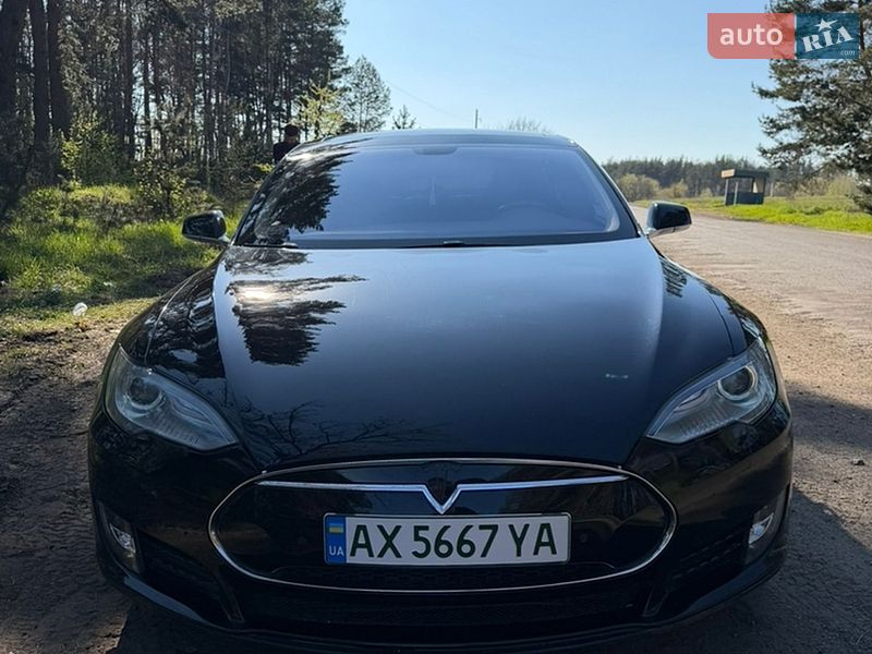 Лифтбек Tesla Model S 2014 в Харькове