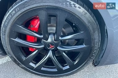 Лифтбек Tesla Model S 2023 в Ровно