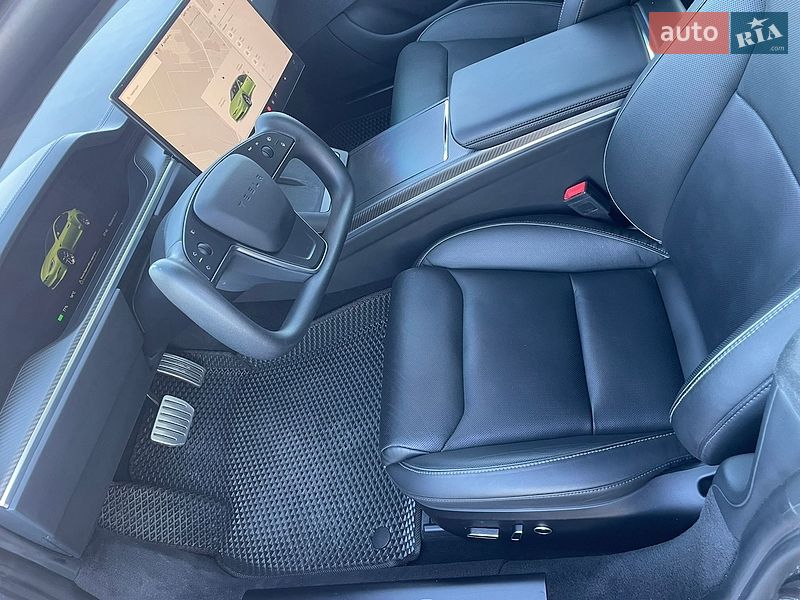 Лифтбек Tesla Model S 2023 в Ровно