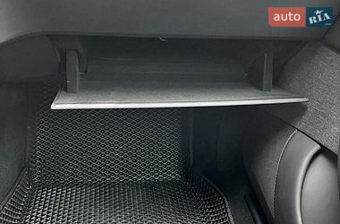 Лифтбек Tesla Model S 2023 в Ровно