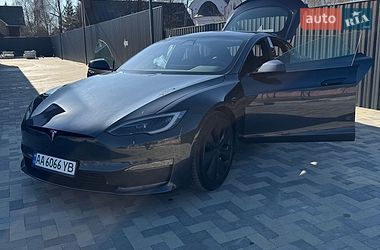 Лифтбек Tesla Model S 2023 в Киеве