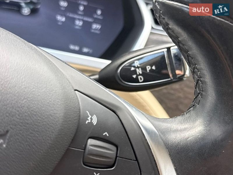 Лифтбек Tesla Model S 2013 в Виннице