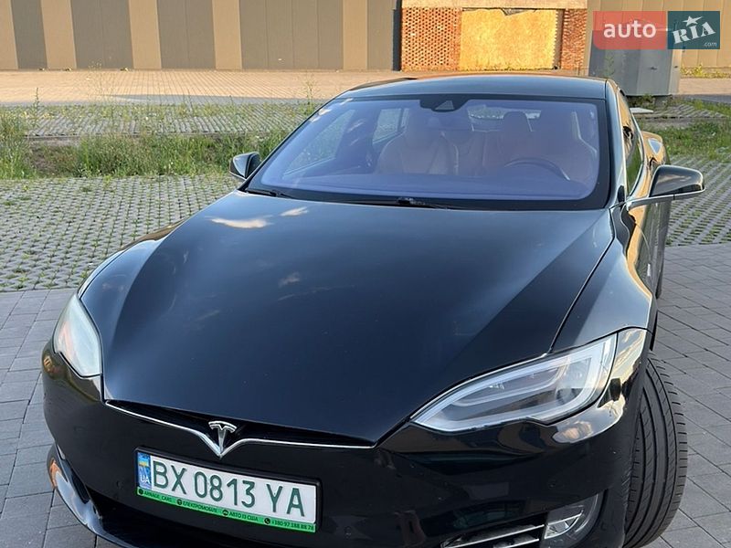 Лифтбек Tesla Model S 2016 в Хмельницком фото 3 Лифтбек Tesla Model S 2016 в Хмельницком