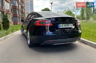 Лифтбек Tesla Model S 2015 в Чернигове