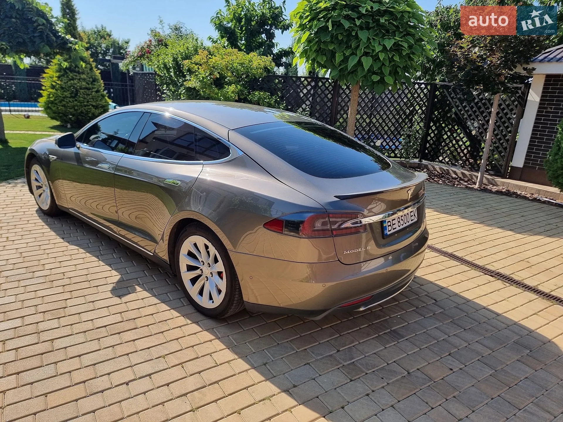 2015 Tesla Model S - мініатюра 9