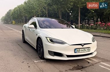 Ліфтбек Tesla Model S 2017 в Звенигородці фото 2 Ліфтбек Tesla Model S 2017 в Звенигородці
