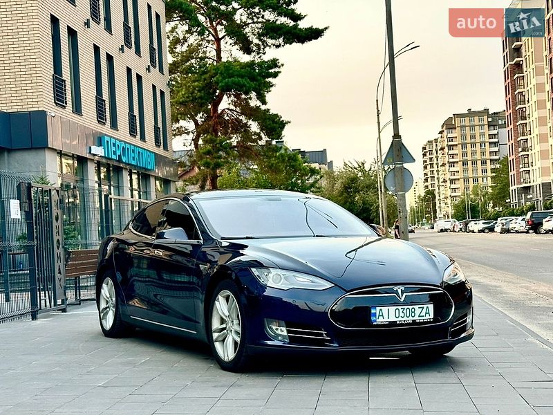 Ліфтбек Tesla Model S 2014 в Броварах