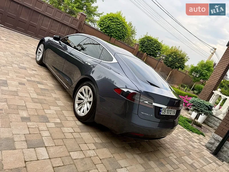 Tesla Model S 2018 VIN 5YJSA1E20JF297702 фото оголошення 23 з 115
