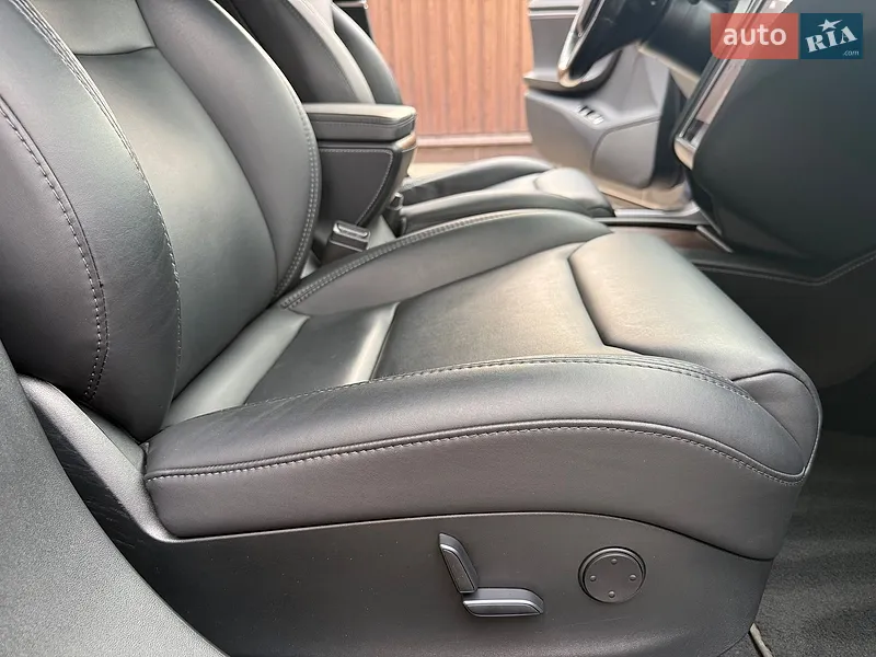 Tesla Model S 2018 VIN 5YJSA1E20JF297702 фото оголошення 71 з 115