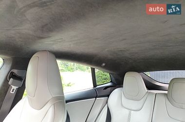 Лифтбек Tesla Model S 2015 в Киеве