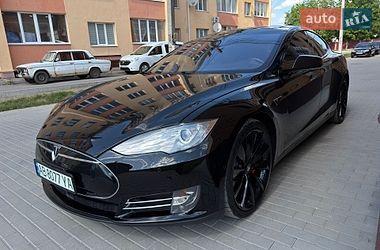 Лифтбек Tesla Model S 2014 в Виннице