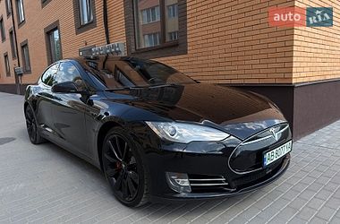 Лифтбек Tesla Model S 2014 в Виннице