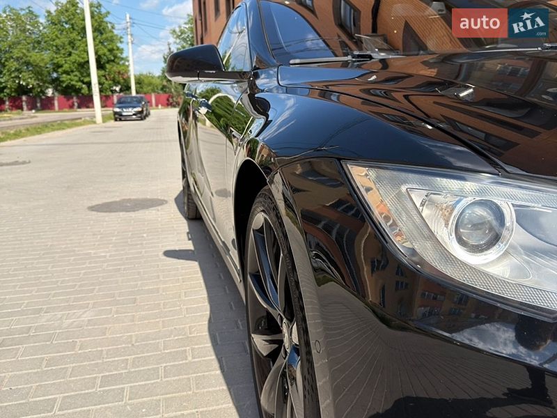 Лифтбек Tesla Model S 2014 в Виннице