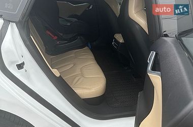 Ліфтбек Tesla Model S 2014 в Виноградові