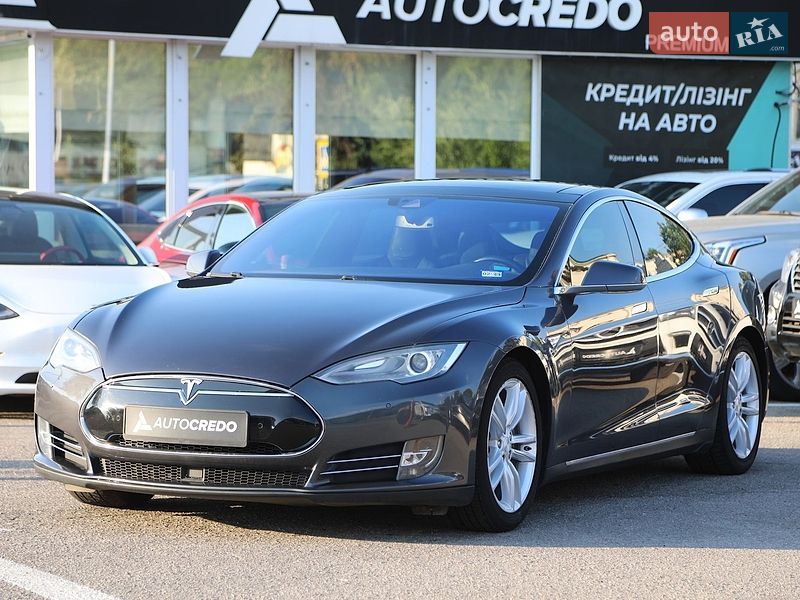 Tesla Model S 2015 Tesla Model S 2015