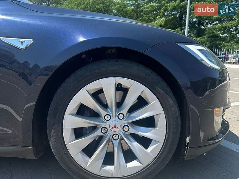 Лифтбек Tesla Model S 2013 в Одессе
