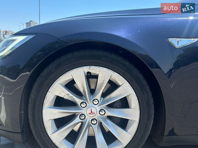 Лифтбек Tesla Model S 2013 в Одессе
