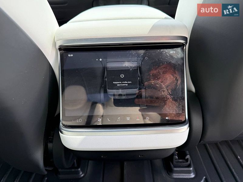 Ліфтбек Tesla Model S 2023 в Стрию