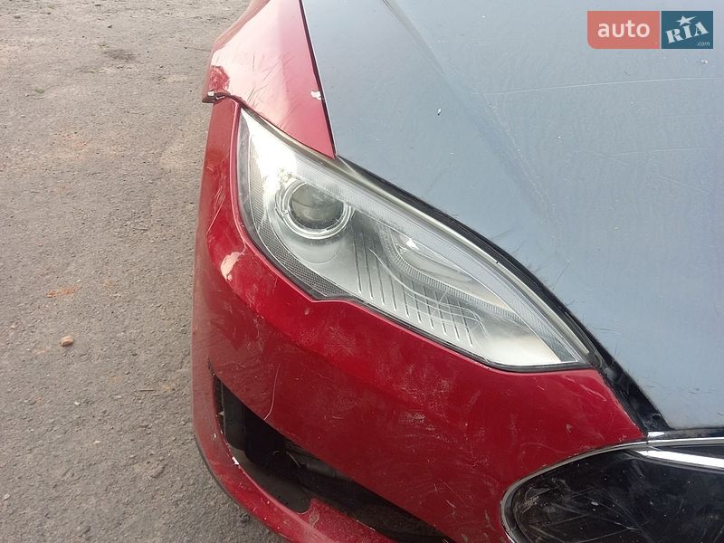 Лифтбек Tesla Model S 2013 в Перемышлянах фото 10 Лифтбек Tesla Model S 2013 в Перемышлянах