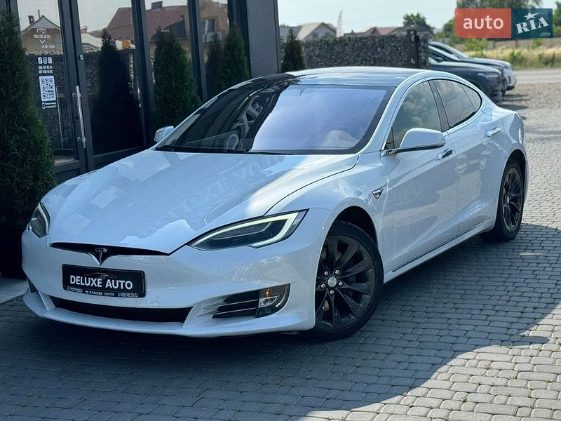 Tesla Model S 2017