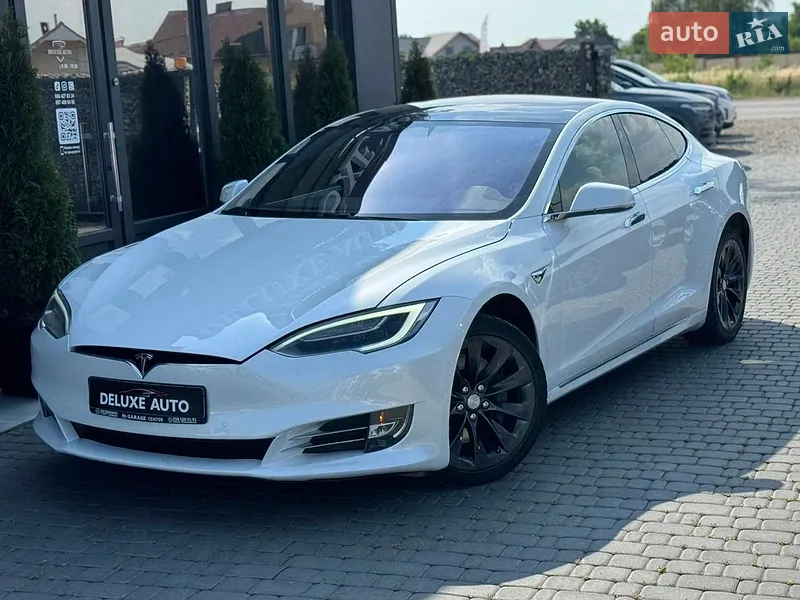Tesla Model S 2017