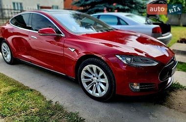 Лифтбек Tesla Model S 2013 в Бучаче