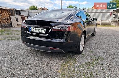 Лифтбек Tesla Model S 2014 в Радехове