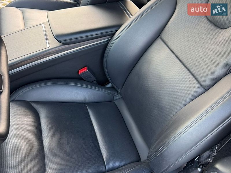 Лифтбек Tesla Model S 2021 в Самборе