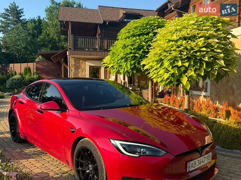Лифтбек Tesla Model S 2022 в Виннице