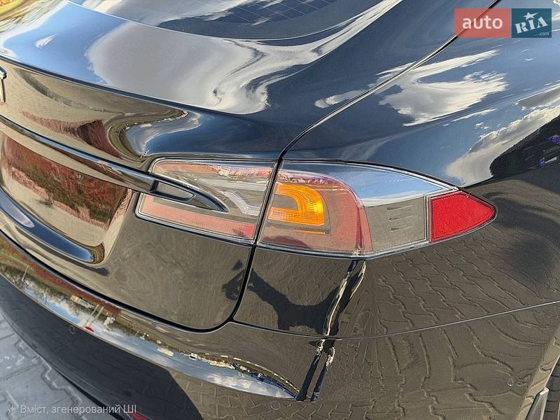 Лифтбек Tesla Model S 2019 в Тячеве