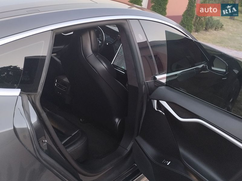 Лифтбек Tesla Model S 2018 в Павлограде фото 9 Лифтбек Tesla Model S 2018 в Павлограде