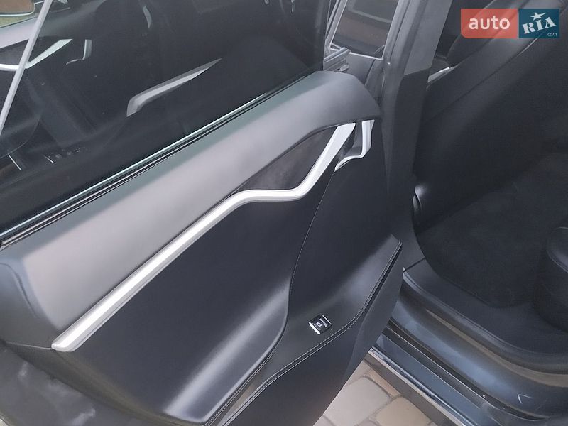 Лифтбек Tesla Model S 2018 в Павлограде фото 13 Лифтбек Tesla Model S 2018 в Павлограде