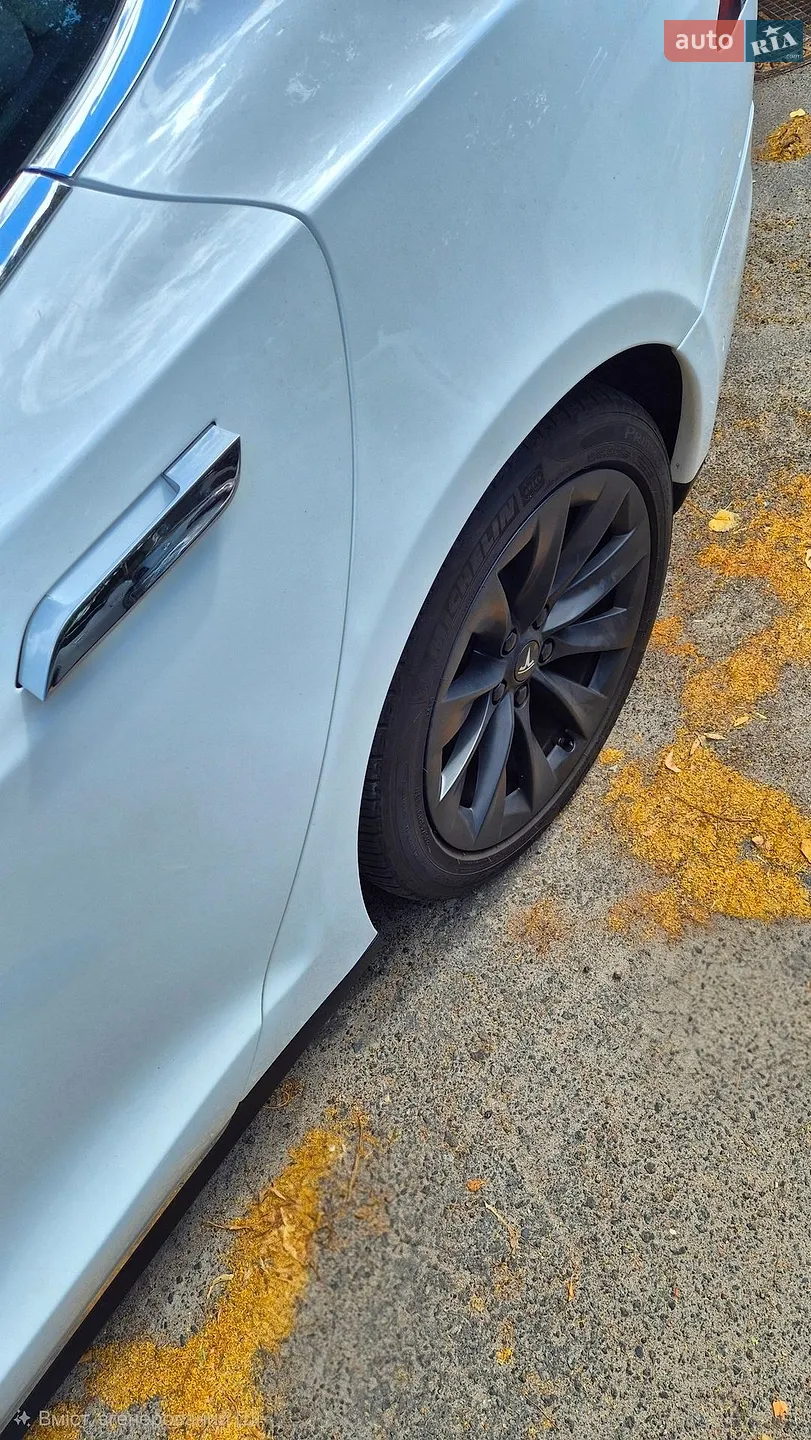 2015 Tesla Model S - мініатюра 4