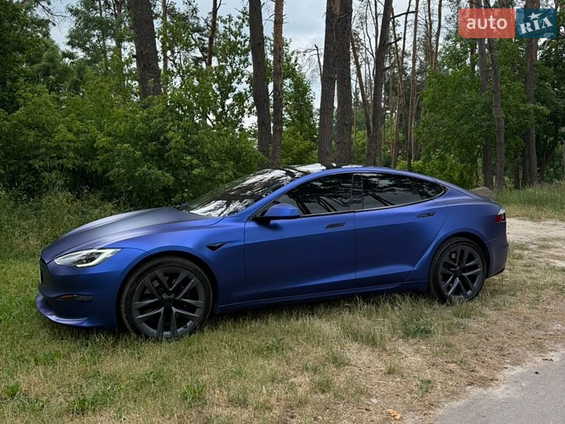 Лифтбек Tesla Model S 2021 в Житомире