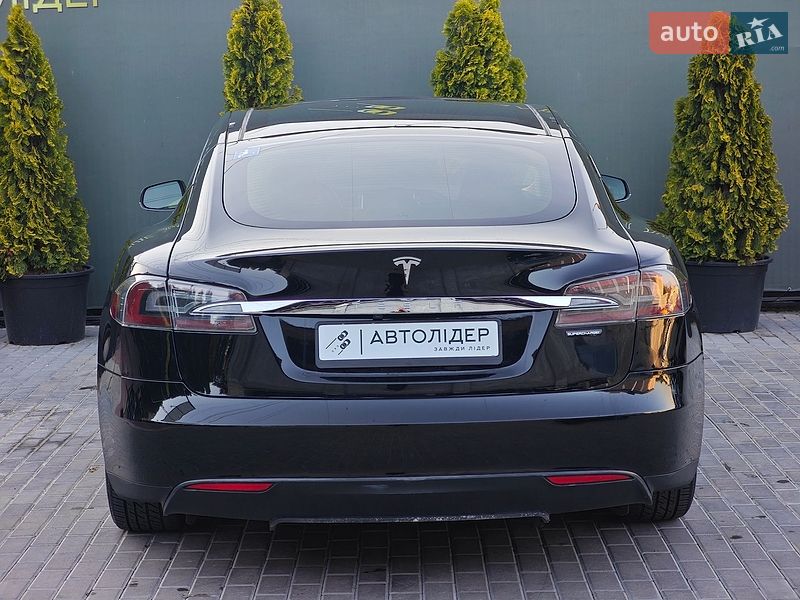 Лифтбек Tesla Model S 2013 в Одессе