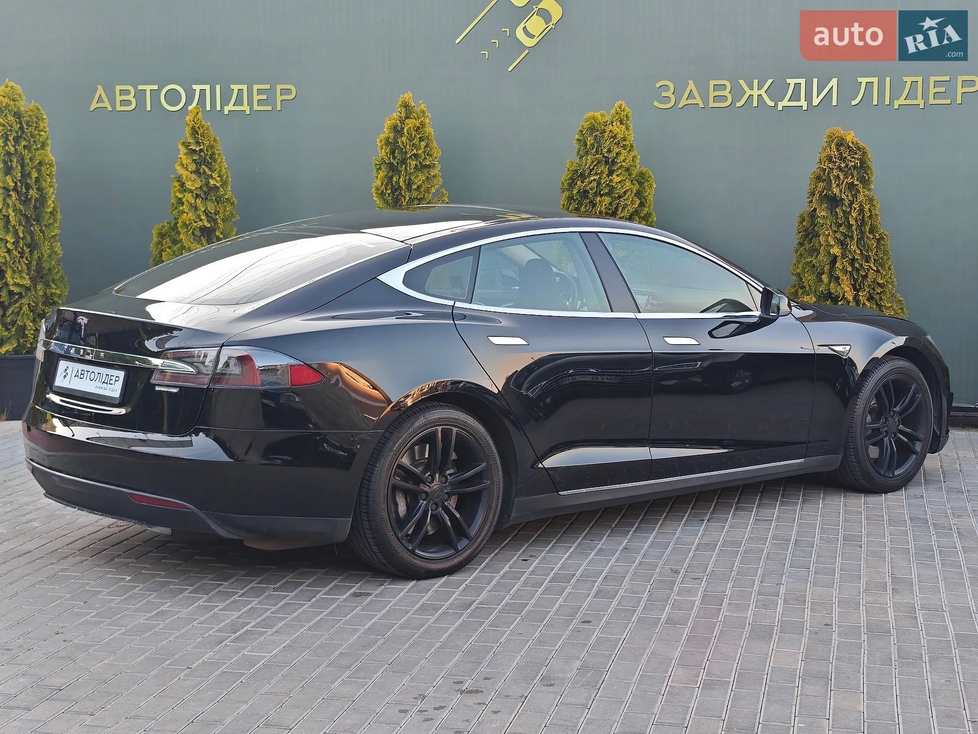 2013 Tesla Model S - мініатюра 26