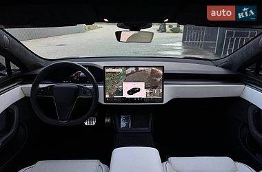 Лифтбек Tesla Model S 2022 в Брошневе-Осаде